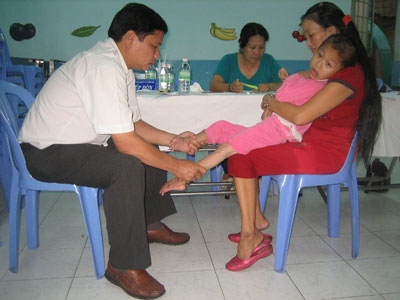 Phẫu thuật chỉnh hình miễn phí cho trẻ khuyết tật vận động của tỉnh