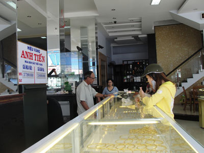 Nhấp nhổm chờ hướng dẫn