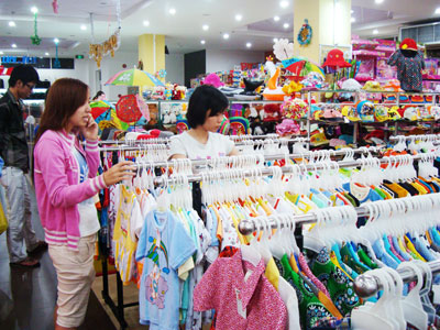 Phong phú quà tặng dành cho các bé