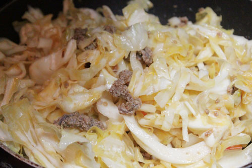 Món ăn: Bắp cải xào kiểu Thái