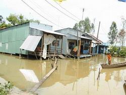 Thí điểm xây dựng chòi phòng tránh lũ, lụt cho 700 hộ nghèo