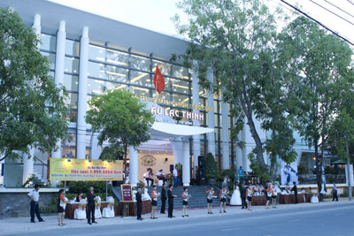 Sự lựa chọn hoàn hảo cho mùa cưới 2012