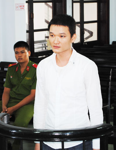 Vừa ra tù, lại hầu Tòa vì ma túy