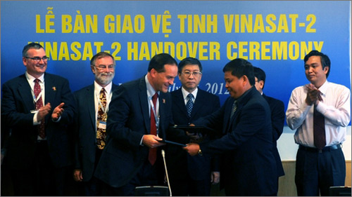 VNPT chính thức được bàn giao vệ tinh VINASAT-2