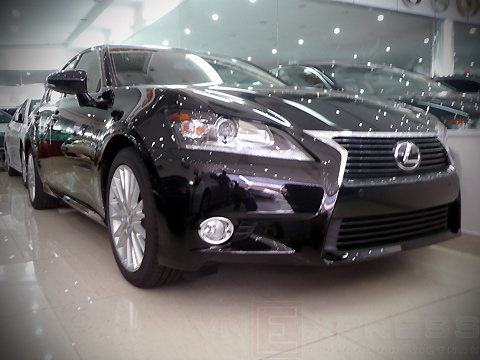 "Đập hộp" Lexus GS350 2013 đầu tiên tại Việt Nam
