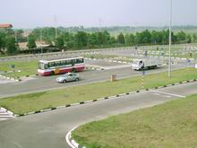 Trung tâm sát hạch lái xe rộng tối thiểu 4.000m2