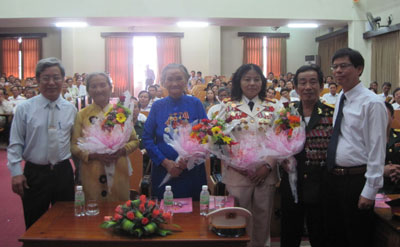 Biểu dương các tập thể, cá nhân làm tốt công tác thương binh liệt sĩ