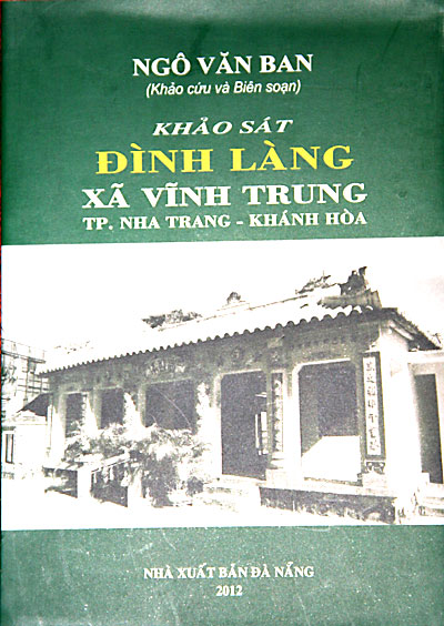 Bìa sách “Đình làng xã Vĩnh Trung”