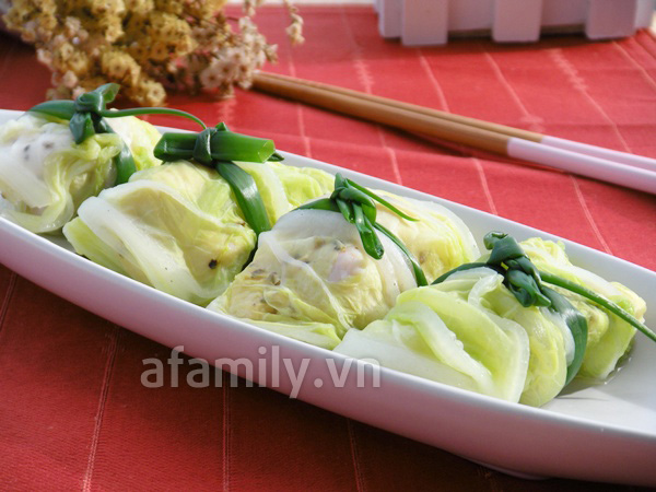 Món ăn: Cải thảo cuộn thịt gà
