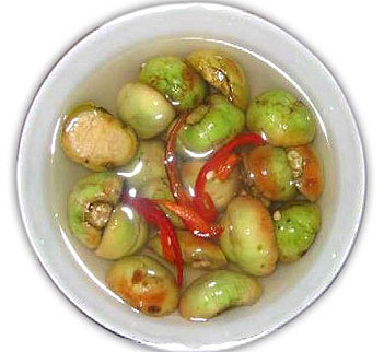 Không nên ăn dưa, cà muối xổi