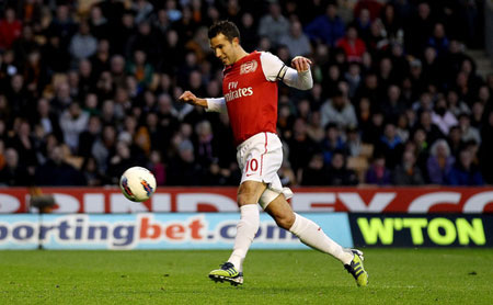 Man City từ bỏ cuộc đua giành Van Persie