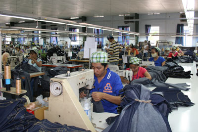 Tìm kiếm khách hàng mới để gỡ khó