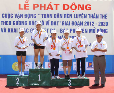 Đoàn Khánh Hòa đoạt giải nhất đồng đội nam, nữ hệ đội tuyển
