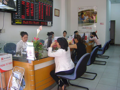 Cung cấp đa dạng và linh hoạt các sản phẩm dịch vụ ngân hàng