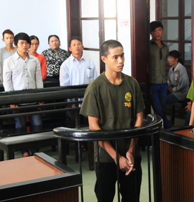 Chém người vì bị nẹt pô xe máy