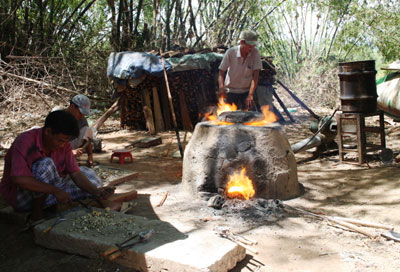 Đỏ lửa trở lại