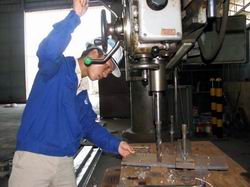 Tăng bậc lương với người tốt nghiệp cao đẳng, trung cấp nghề làm việc trong doanh nghiệp