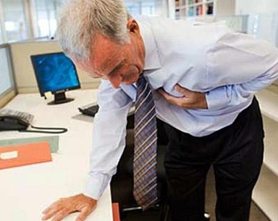 Cẩn thận với đau thắt ngực trái