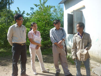 Sáng 17- 9, Ban Dân tộc HĐND tỉnh tổ chức đoàn giám sát tình hình phát triển kinh tế - xã hội của đồng bào dân tộc thiểu số Khu tái định cư (TĐC) Suối Lau (xã Suối Cát, huyện Cam Lâm). 