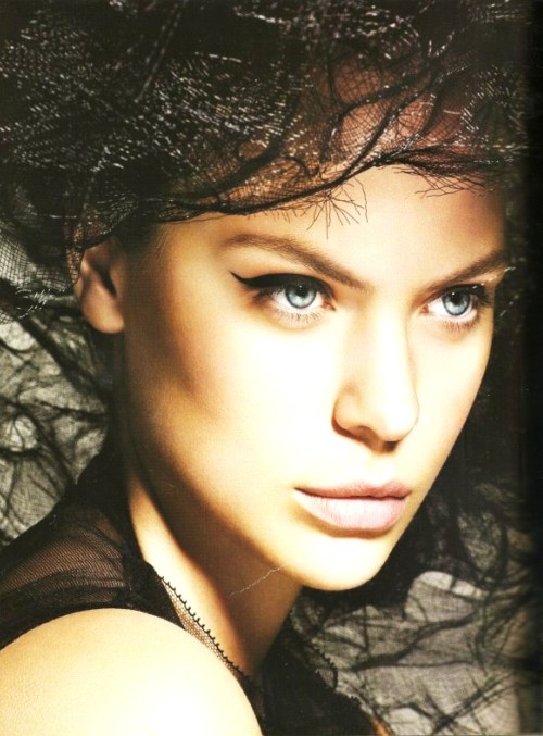 Mùa Thu, trang điểm tuyệt xinh