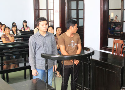 Trộm xe của bạn, 2 anh em cùng vào tù