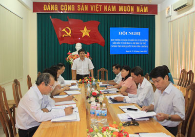 Đồng chí Nguyễn Phùng Mỹ phát biểu tại buổi khai mạc hội nghị kiểm điểm của Ban Thường vụ Đảng ủy Khối.