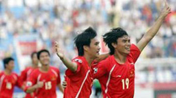 Giải bóng đá chuyên nghiệp: Câu lạc bộ phải có đủ 5 tiêu chí