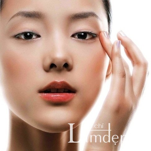 Xóa nhăn vùng đuôi mắt