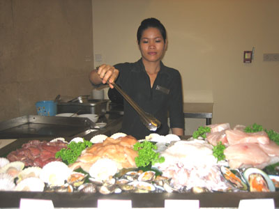 Tổ chức tiệc buffet tối đa dạng theo ngày