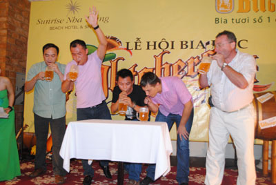 Lễ hội bia Đức tại Khách sạn Sunrise Nha Trang