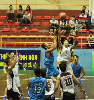 TP. Hồ Chí Minh "ẵm trọn" 2 chức vô địch!