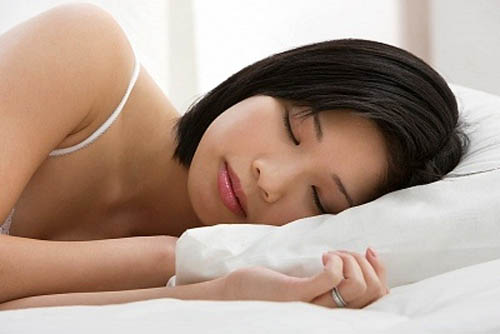 Dáng đẹp nhờ ngủ đúng cách
