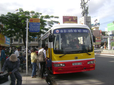 Hoạt động vận tải xe buýt: Doanh thu đạt 27,7 tỷ đồng