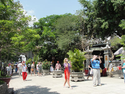 Chùa Long Sơn: Đã bình yên hơn…