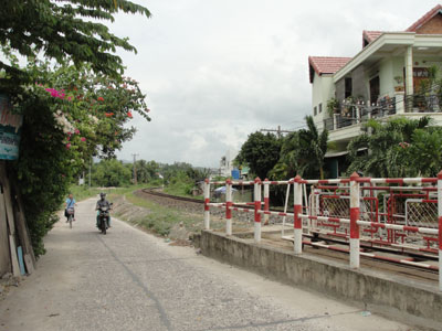 Đường xe lửa này trước đây là phòng tuyến quan trọng  Bretelle.