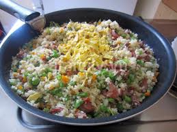 Món ăn: Cơm chiên xá xíu đẹp mắt ngon miệng