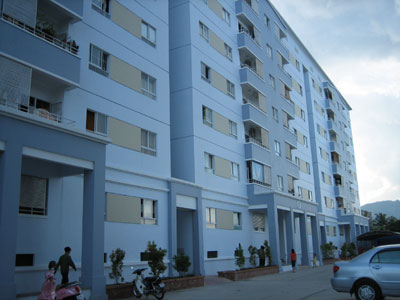 Nhà giá rẻ hút khách