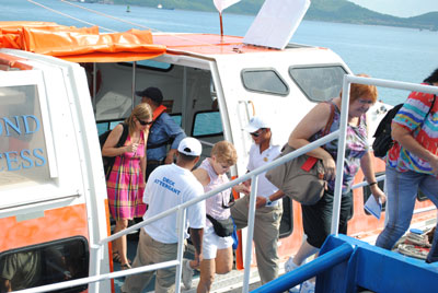 Đón hơn 2.600 khách quốc tế từ tàu du lịch Diamond Princess