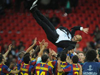 Huấn luyện viên Pep Guardiola muốn tới Chelsea