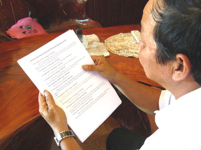 Cô giáo nhắn tin đe dọa Chủ tịch HĐND xã