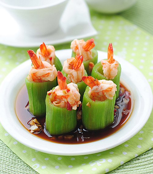 Món ăn: Tôm hấp mướp xanh mướt ngon ngon