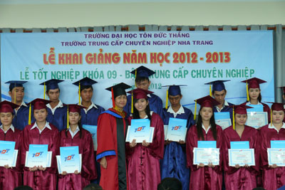 Khai giảng năm học 2012 - 2013