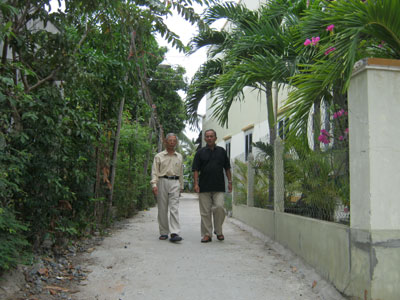 Đồng lòng học và làm theo Bác