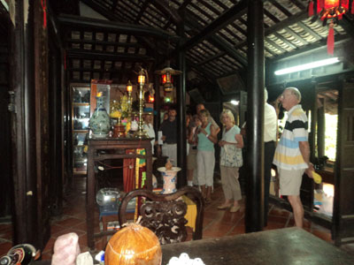 Nét xưa ở làng cổ Phú Vinh