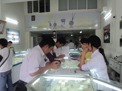 SJC khuyến mãi nữ trang mùa cưới