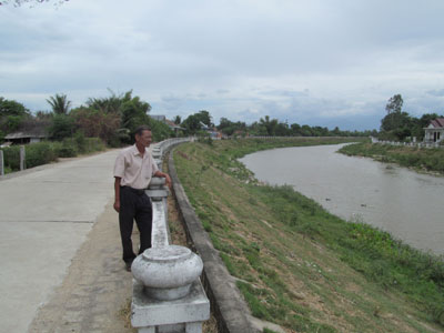 Hiến đất xây dựng đê kè phòng, chống lụt bão