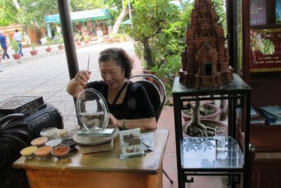 Hồn quê bên chân Tháp