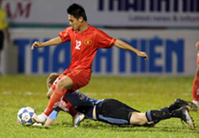 U.22 Việt Nam luyện quân cho SEA Games 27