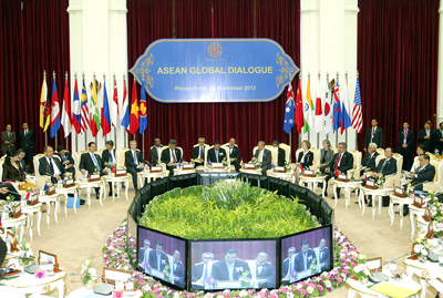 Đối thoại toàn cầu ASEAN lần đầu tiên