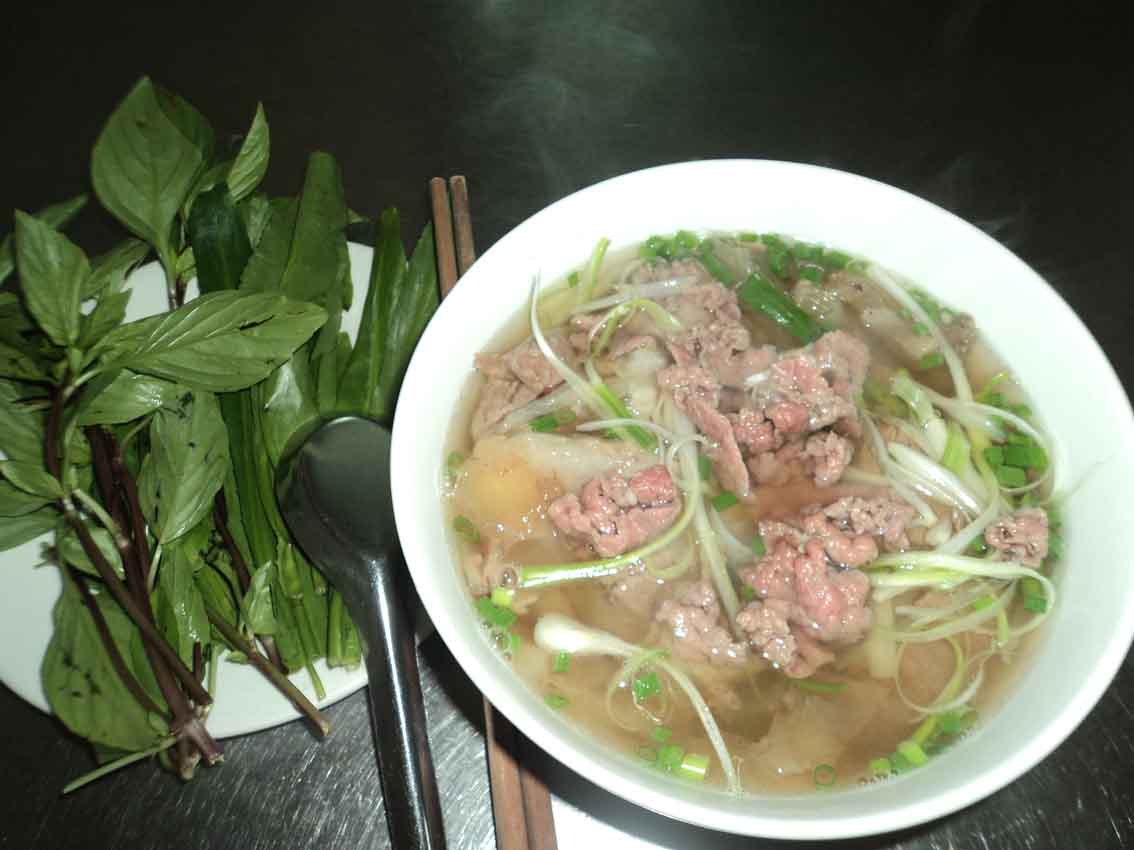 Hương vị phở Hà Nội ở phố biển